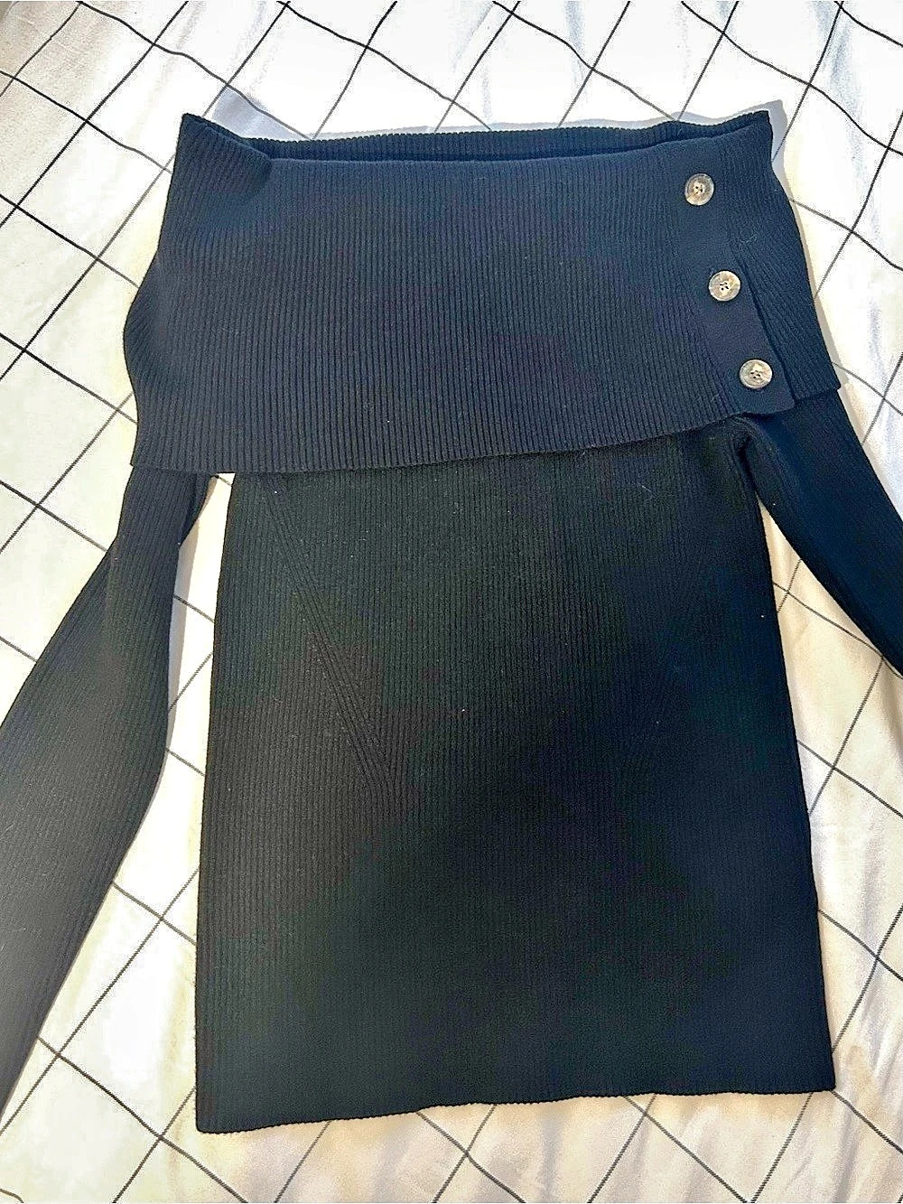Banana Republic Serene Off-the-Shoulder Sweater Black Medium